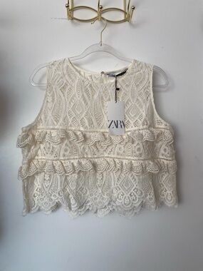 ZARA Ivory Lace Ruffle Cropped Tank NWT! 🤍